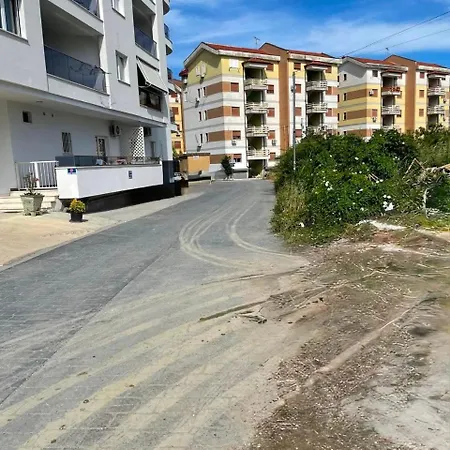 Giardino Seaside Apartment